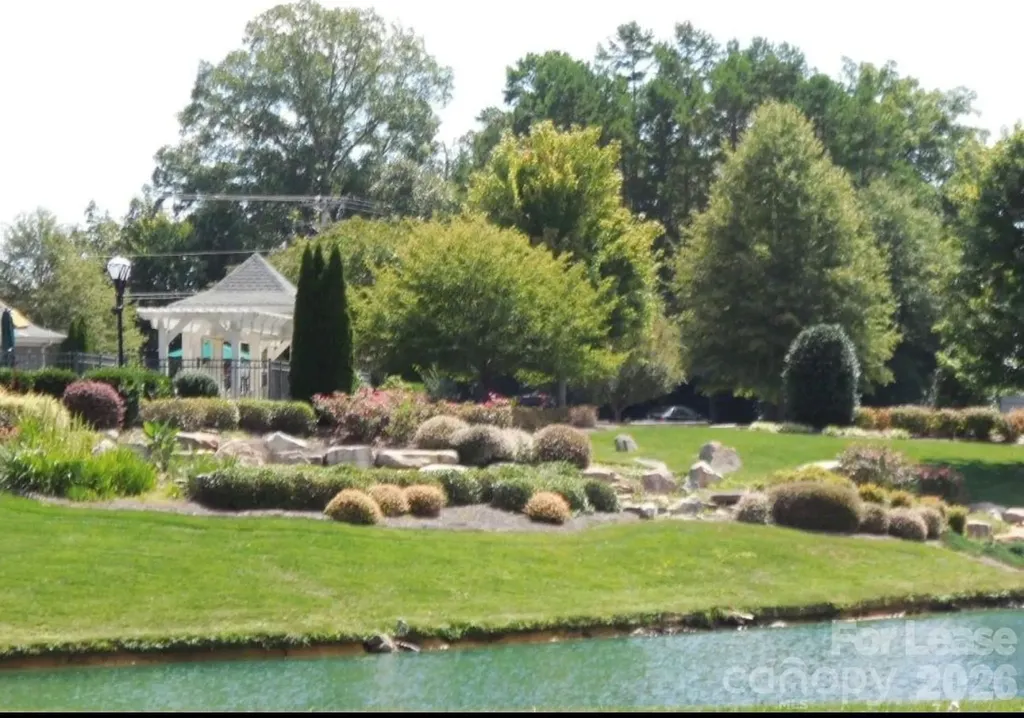 8124 Lynwood Square Waxhaw NC 28173