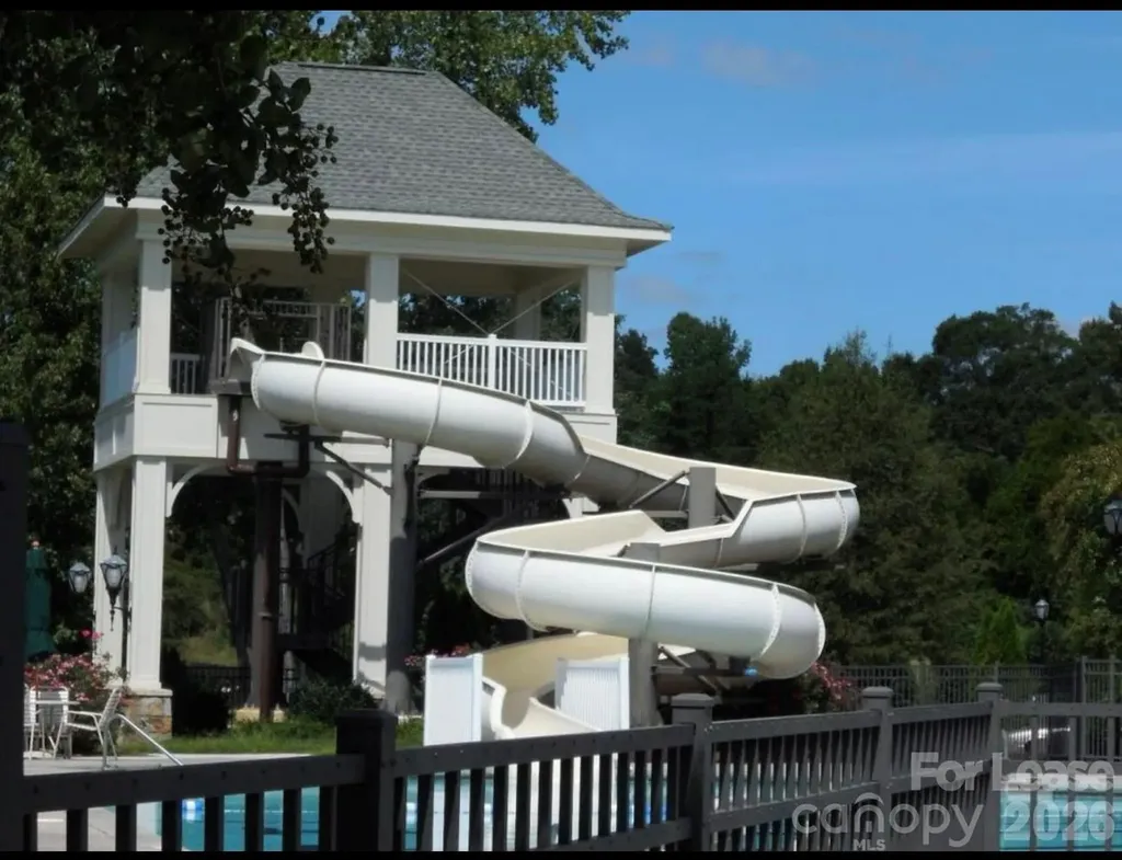 8124 Lynwood Square Waxhaw NC 28173