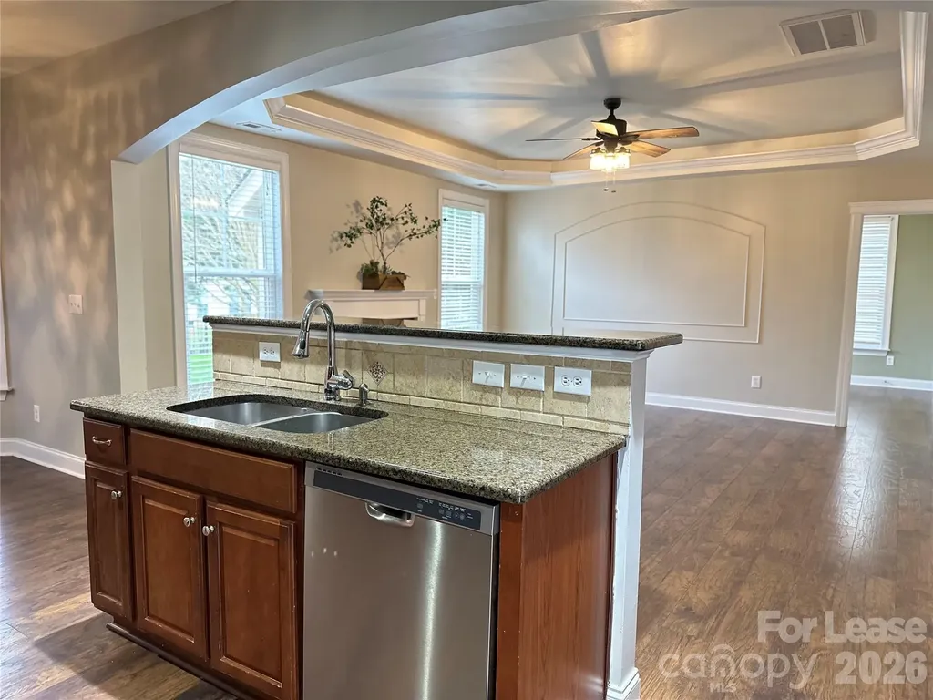 8124 Lynwood Square Waxhaw NC 28173