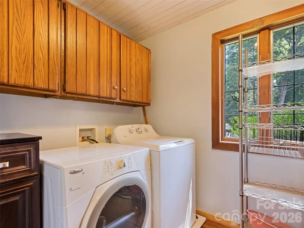64 Turner Branch Maggie Valley NC 28751