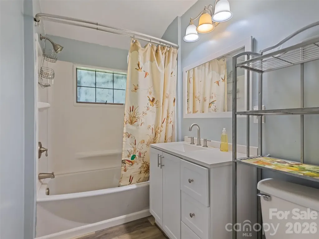 64 Turner Branch Maggie Valley NC 28751