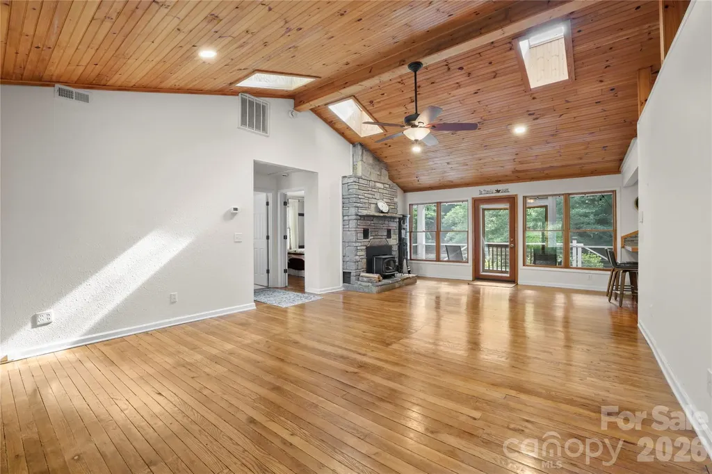 645 W Fork Creek Road Saluda NC 28773
