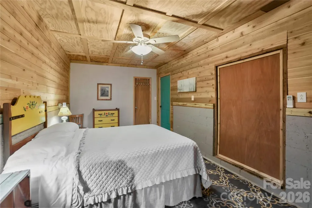 645 W Fork Creek Road Saluda NC 28773