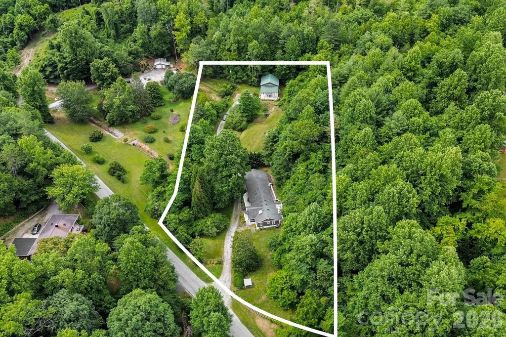 645 W Fork Creek Road Saluda NC 28773