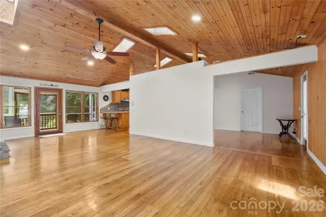 645 W Fork Creek Road Saluda NC 28773