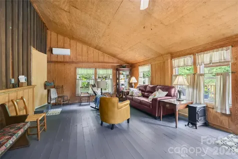 645 W Fork Creek Road Saluda NC 28773