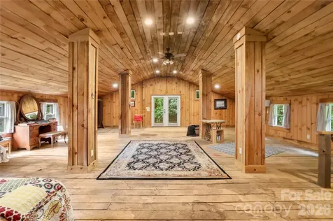 645 W Fork Creek Road Saluda NC 28773
