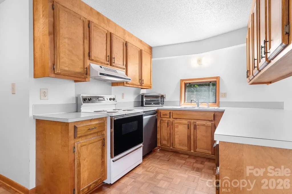6351 Wildwood Trail Denver NC 28037