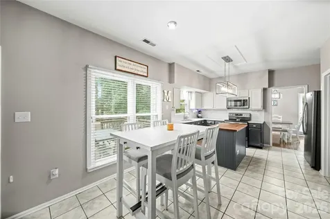 9924 Raddington Lane Charlotte NC 28269