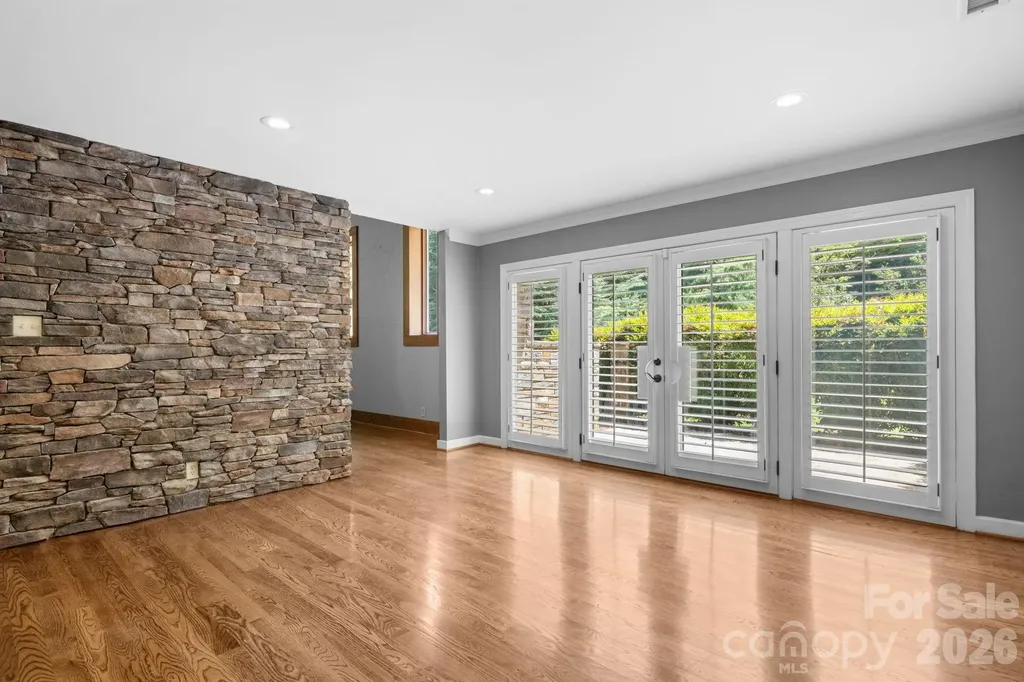226 20th Avenue Place Hickory NC 28601