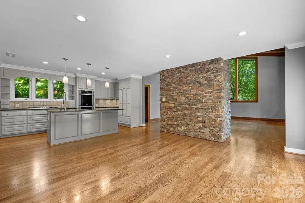 226 20th Avenue Place Hickory NC 28601