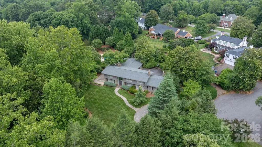 226 20th Avenue Place Hickory NC 28601