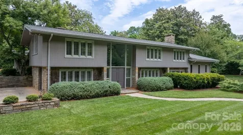 226 20th Avenue Place Hickory NC 28601