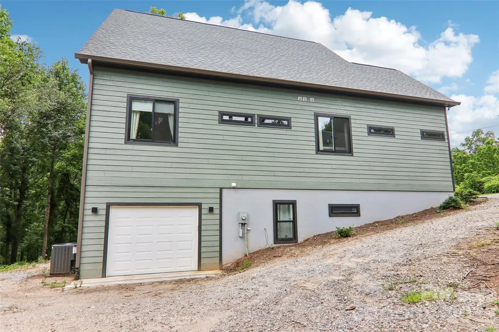 18 Baker Place Arden NC 28704