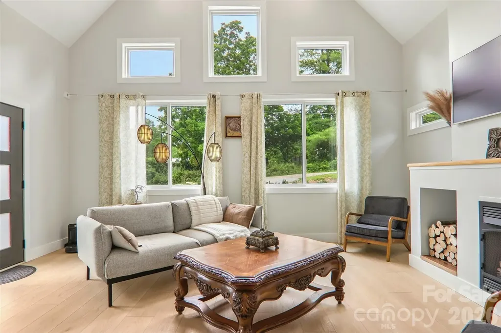 18 Baker Place Arden NC 28704