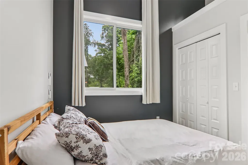 18 Baker Place Arden NC 28704
