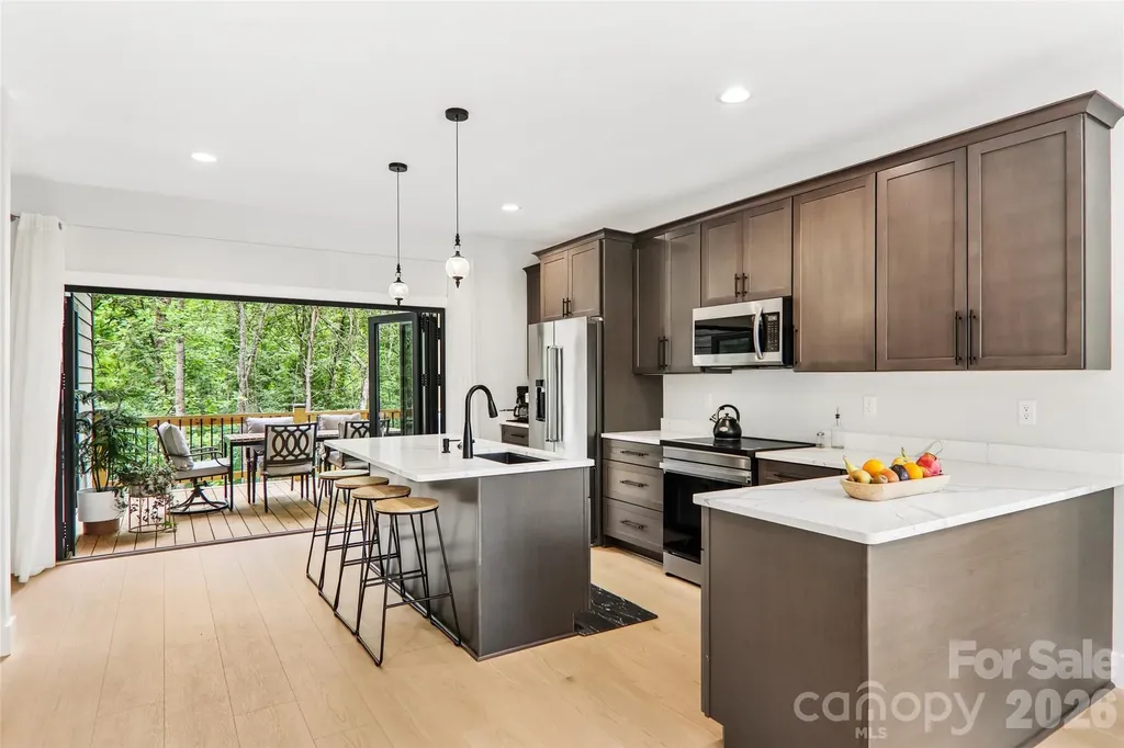 18 Baker Place Arden NC 28704
