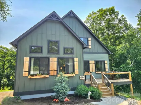 18 Baker Place Arden NC 28704
