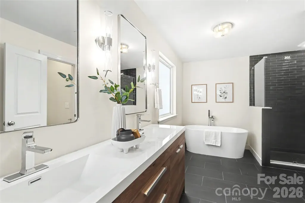 3834 Moultrie Street Charlotte NC 28209