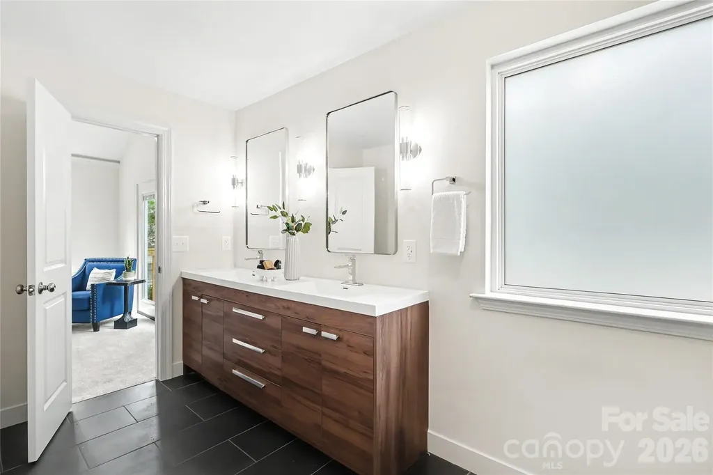 3834 Moultrie Street Charlotte NC 28209