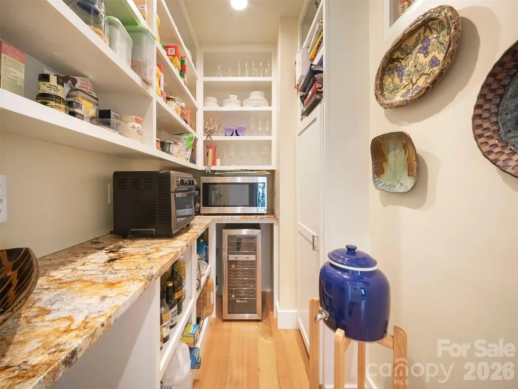220 Riverview Drive Asheville NC 28806
