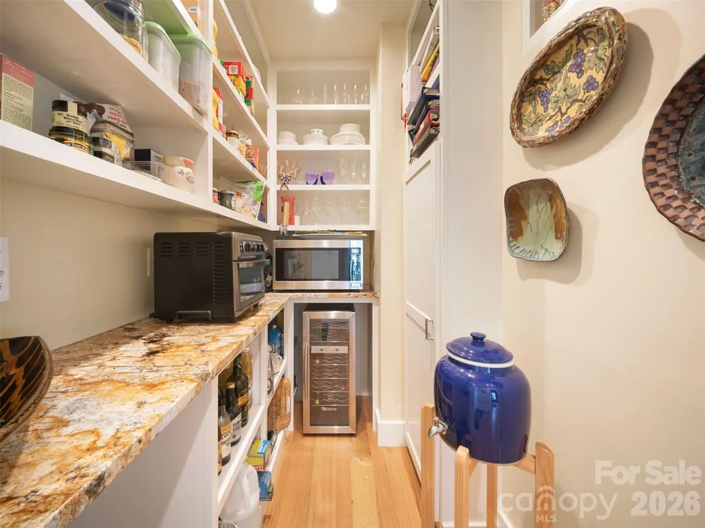 220 Riverview Drive Asheville NC 28806