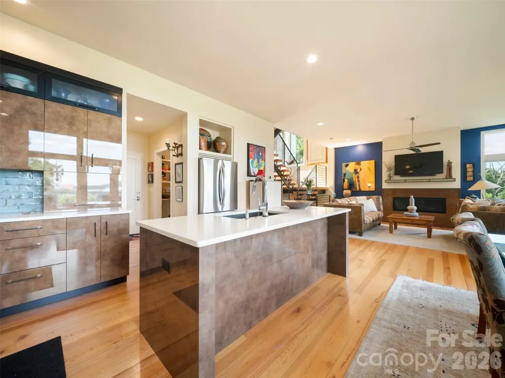 220 Riverview Drive Asheville NC 28806