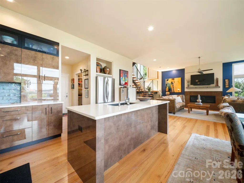 220 Riverview Drive Asheville NC 28806