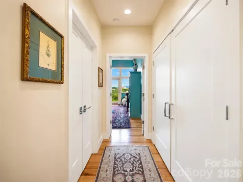 220 Riverview Drive Asheville NC 28806
