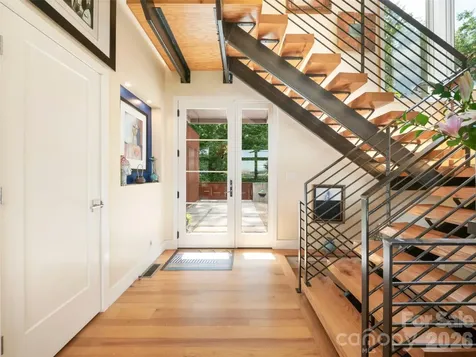 220 Riverview Drive Asheville NC 28806