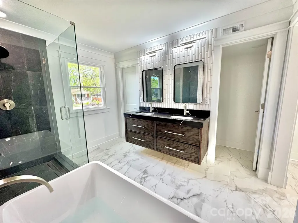 5635 Ruth Drive Charlotte NC 28215