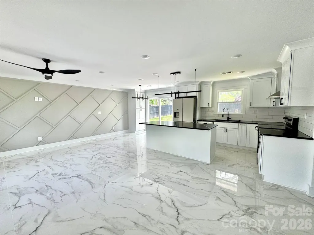 5635 Ruth Drive Charlotte NC 28215