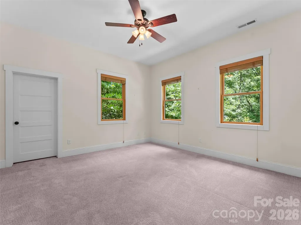 165 South Hill Drive Brevard NC 28712
