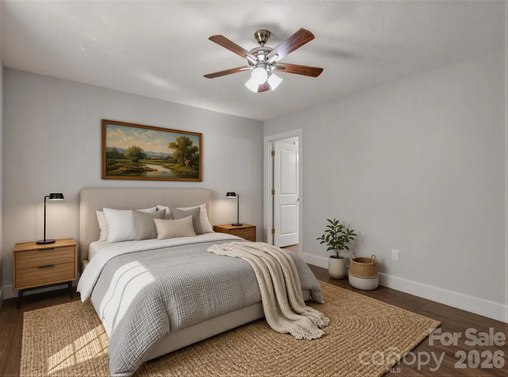 18 Old Chapman Place Leicester NC 28748