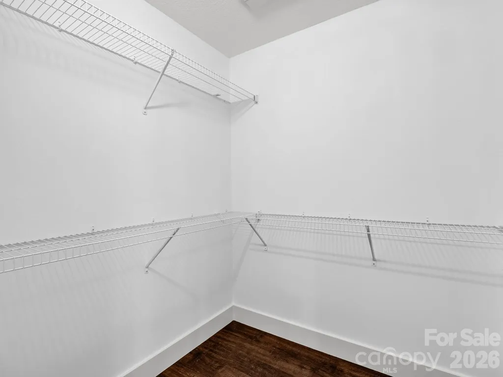18 Old Chapman Place Leicester NC 28748