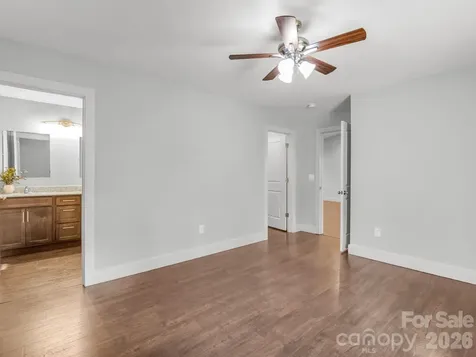 18 Old Chapman Place Leicester NC 28748