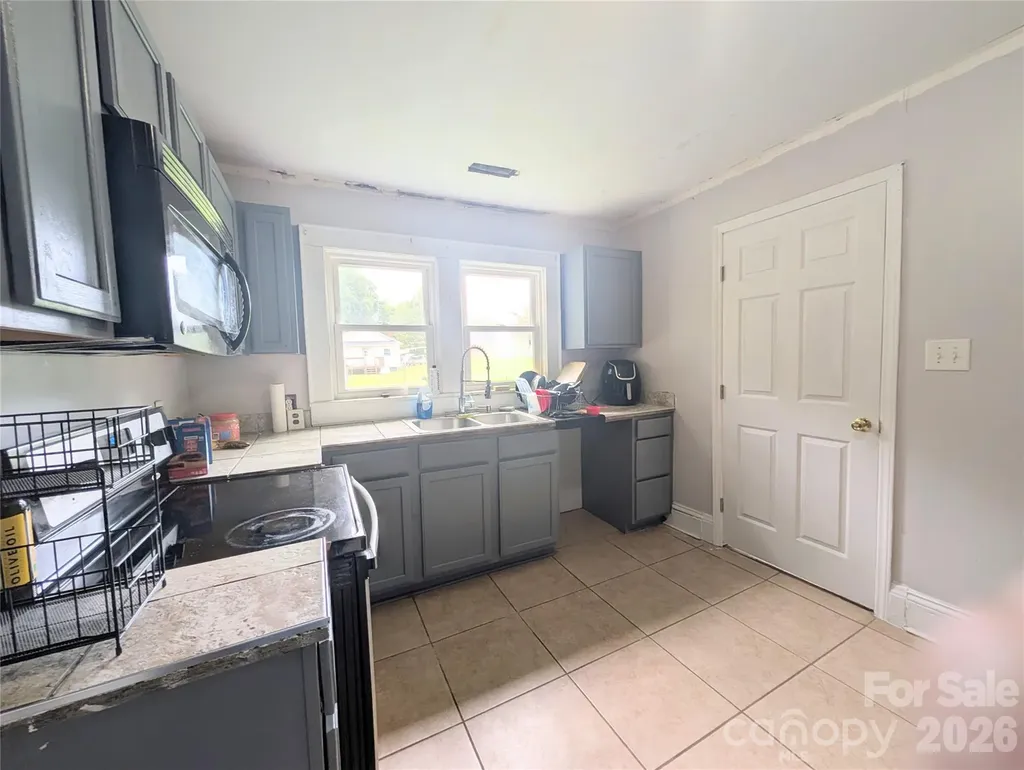 108 S Cherry Street Cherryville NC 28021