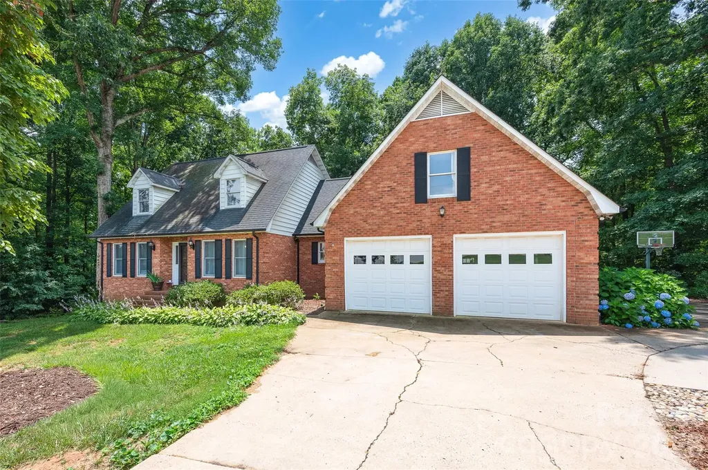 452 Faith Road Mooresville NC 28115