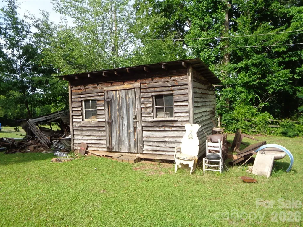 160 Mountain View Cemetery Road Rutherfordton NC 28139