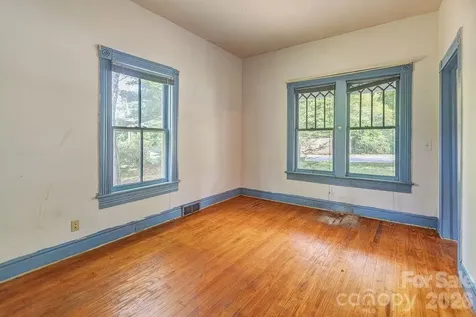 648 Lakeshore Drive Asheville NC 28804