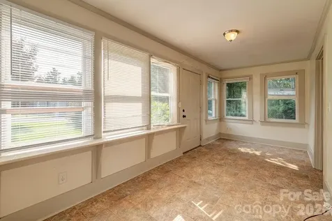 648 Lakeshore Drive Asheville NC 28804