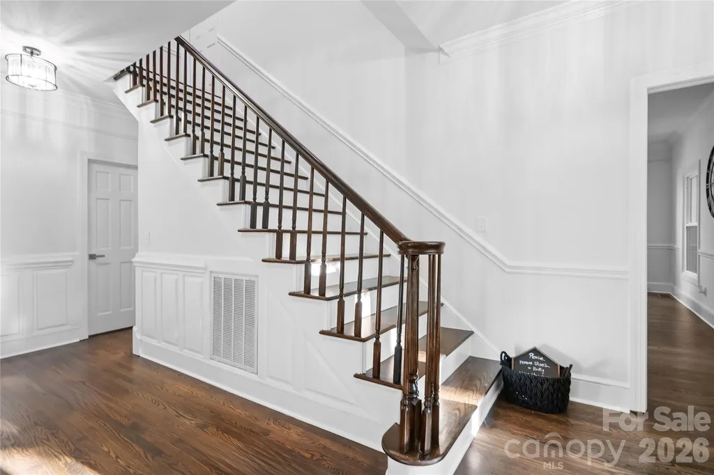 8503 Foxbridge Drive Matthews NC 28104