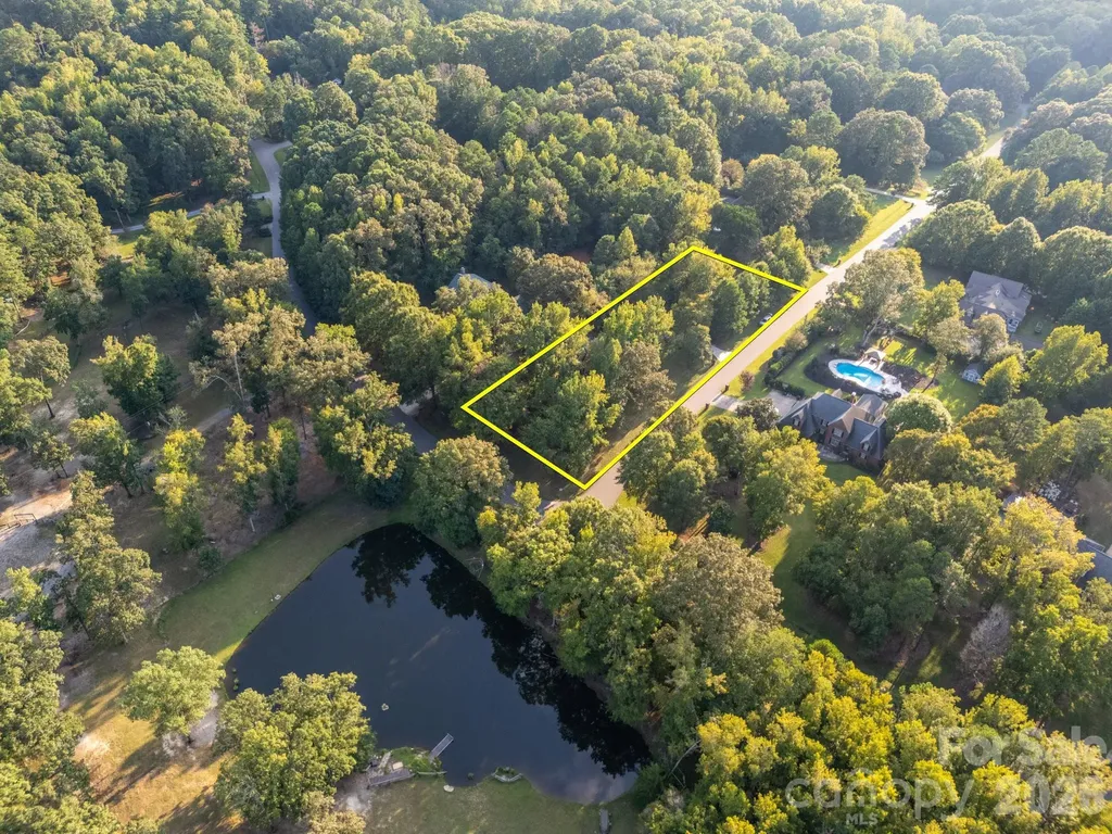 8503 Foxbridge Drive Matthews NC 28104