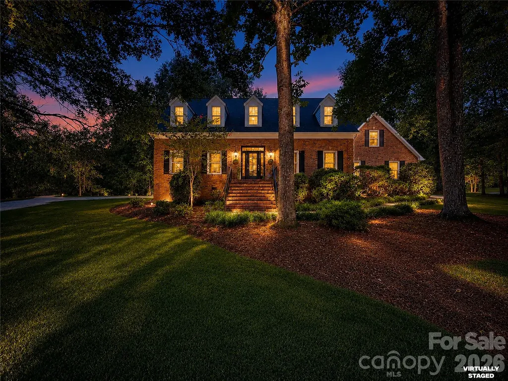 8503 Foxbridge Drive Matthews NC 28104