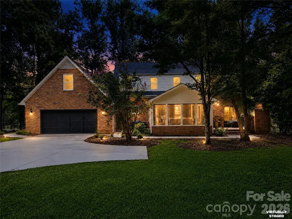8503 Foxbridge Drive Matthews NC 28104