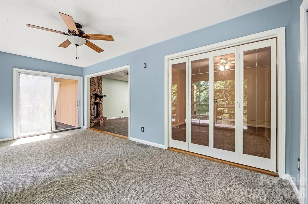 27 Unity Court Etowah NC 28729