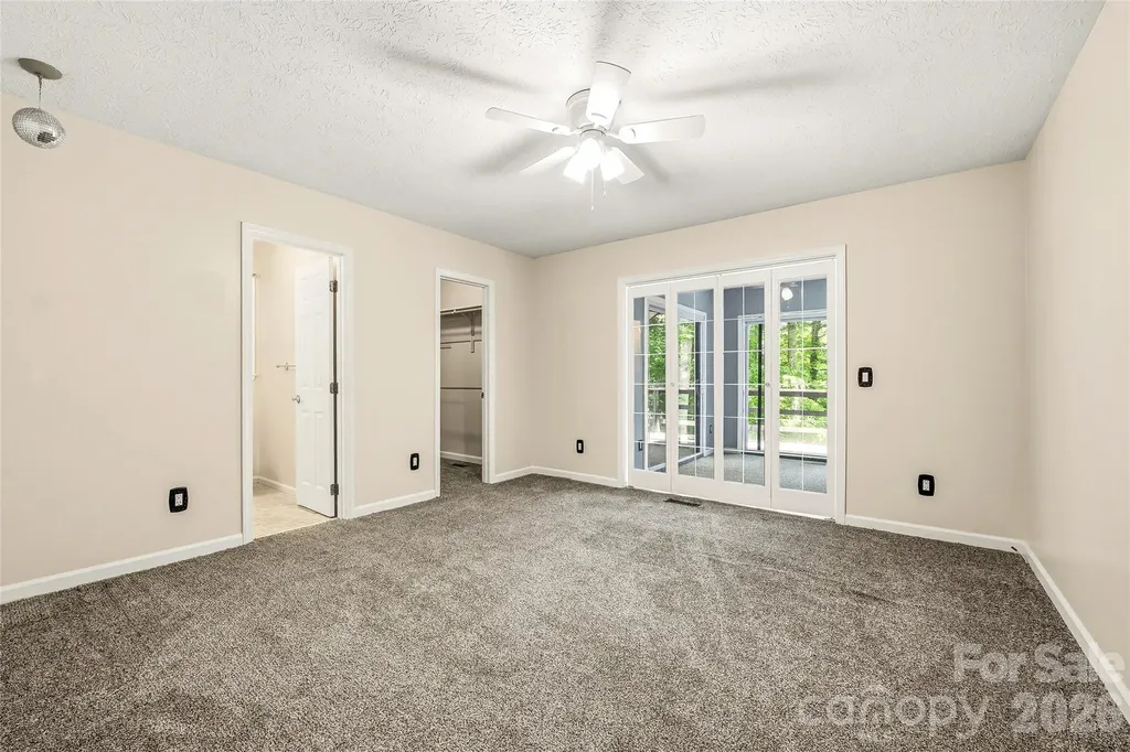 27 Unity Court Etowah NC 28729