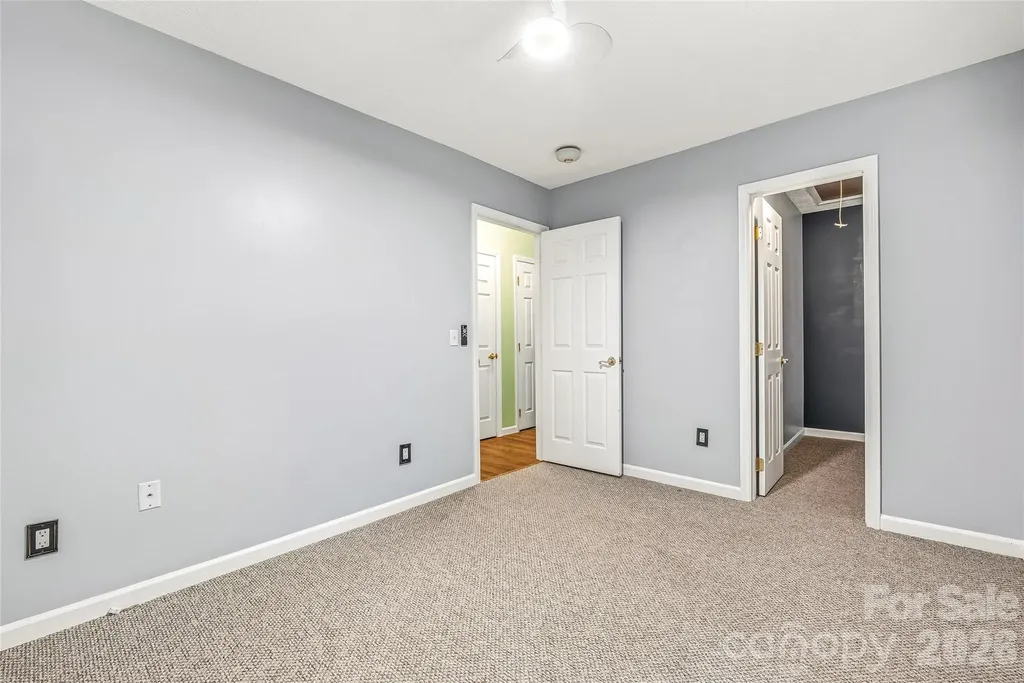 27 Unity Court Etowah NC 28729