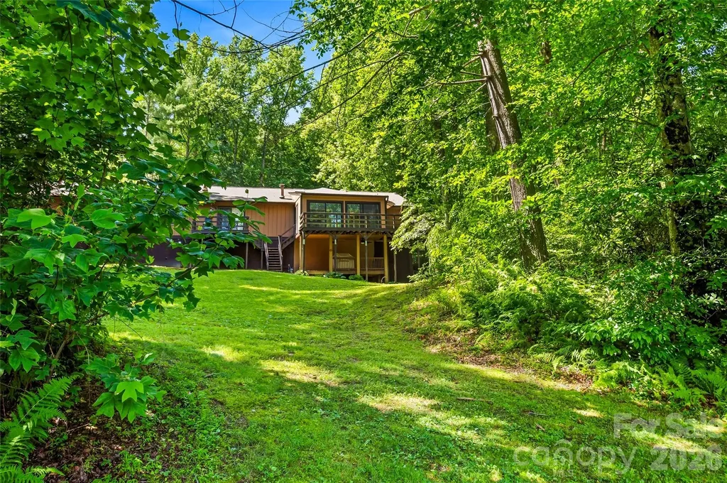 27 Unity Court Etowah NC 28729