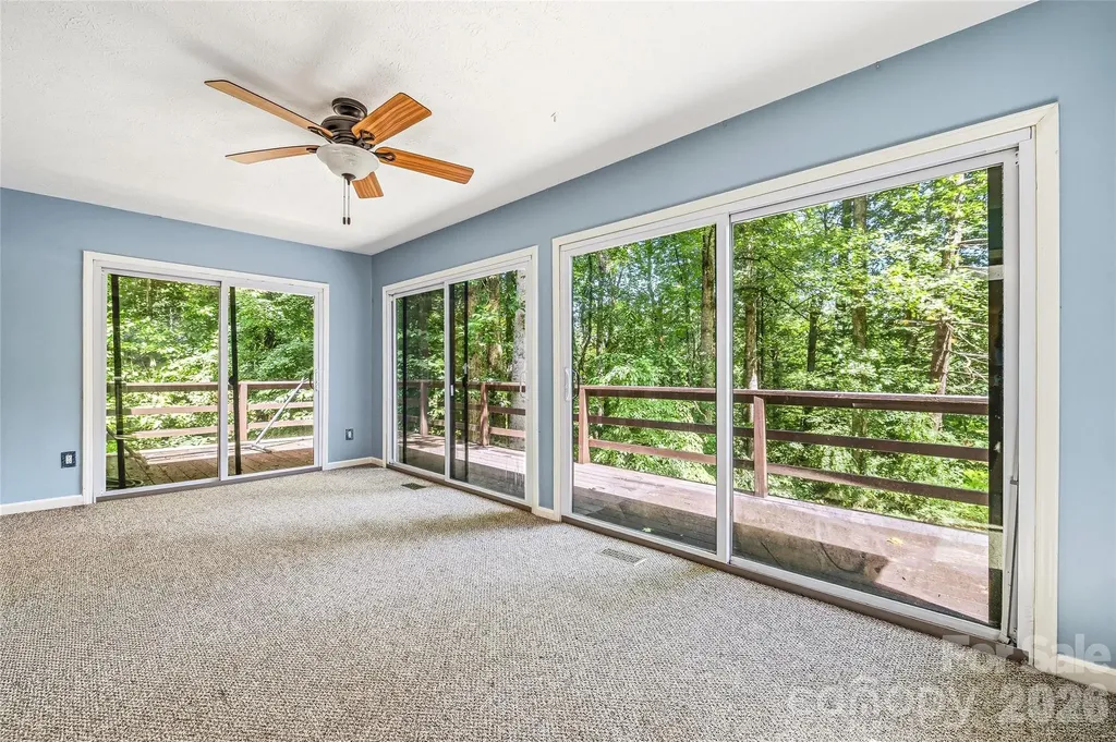 27 Unity Court Etowah NC 28729